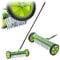 KADAX Rasenlüfter mit Rädern, Gartenkralle für Rasen, Garten, Moos, Schneidrechen aus Metall, manueller Vertikutierer, Gartenzubehör Rasenbelüfter, Kultivator (mit Stiel)