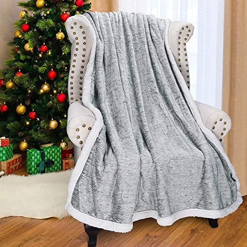 Catalonia Classy Sherpa Throw Decke, Superweiche Flauschige TV-Decken Überwürfe Weihnachten Kuscheldecke für Schlafsofas für Erwachsene und Kinder, 150 x 130 cm, Schnee Dunkelgrau