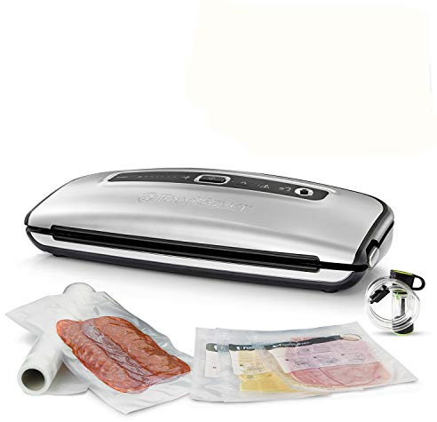 FoodSaver Food Vacuum Sealer System with Compact Design and Handheld Accessory, Includes Assorted Vacuum Bags, FFS015