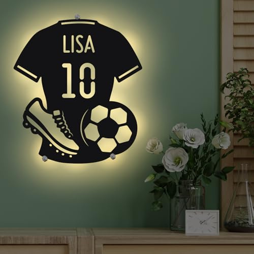 Namofactur personalisierte Fußballtrikot-Wandlampe Damen aus Holz | Mit Wunschname oder Trikotnummer – warmweiß per Batterie oder RGB mit USB und Fernbedienung wählbar