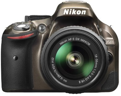 Nikon D5200 - Fotocamera digitale SLR, 24,1 Megapixel, display TFT da 7,6 cm (3), Full HD, HDMI, kit incl. obiettivo AF-S DX 18-55 VR II, colore: Bronzo