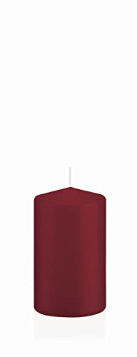 INNA-Glas Stumpenkerze MAEVA, bordeaux, 10 cm, Ø6 cm, 33h - Made in Germany - Deko Kerze