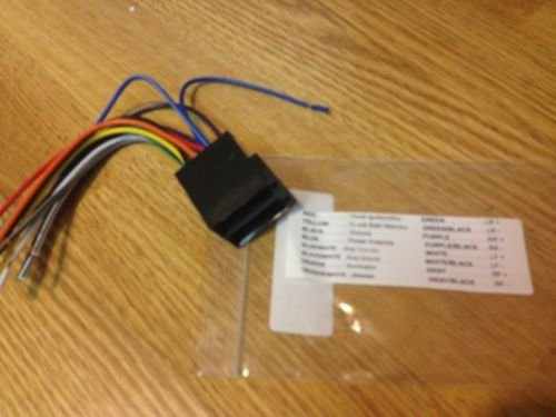 Volvo Semi Trucks Autoradio ISO-DIN Kabelbaum Plug and Play