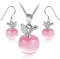 Crystalline Azuria Äpfel Schmuck-Set Rosa Simulierter Katzenaugenstein Kristalle Halskette Anhänger 45 cm Ohrringe 18 kt Weiß Vergoldet
