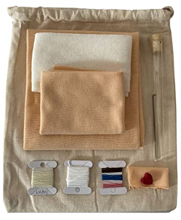 Materialpackung zum Nähen von Stoffpuppen und Anleitungsbuch