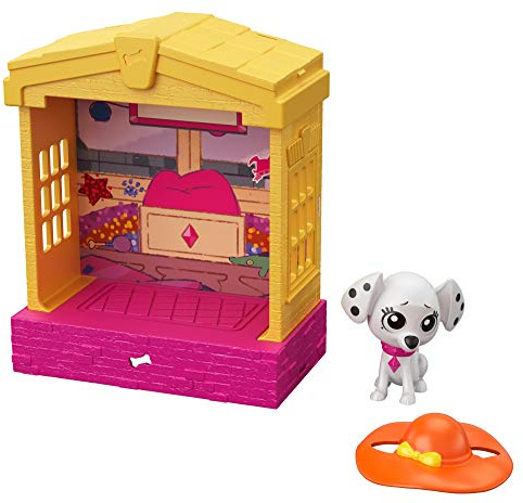 Disney 101 Dalmatian Street, Stackable Dog House (5-In) with Deja-Vu Character Figure (3-In) and Hat Accessory