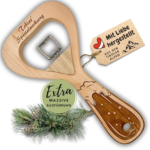 sagl.tirol® Flaschenöffner XXL aus Zirbenholz personalisiert – mit Namensgravur – 30 cm – mit Magnet – handgefertigt in Tirol – originelles Geschenk für Männer, Bierfreunde & Feiern