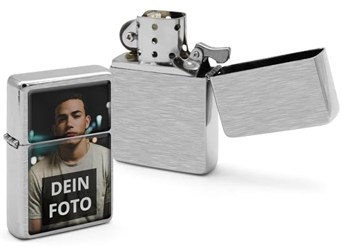 PhotoFancy® - Personalisiertes Sturmfeuerzeug mit eigenem Foto - Feuerzeug mit Foto Bedrucken - Benzinfeuerzeug als Fotogeschenk gestalten - Einseitig Bedruckt - Farbe: Silber