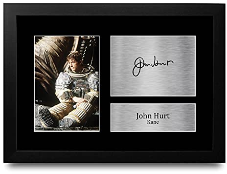 HWC Trading FR A4 John Hurt Alien - A4 Framed Geschenke Gedruckt, Signiert Autogramm Bild Für Film-Erinnerungsstücke-Fans - A4 Eingerahmt
