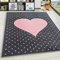 HomebyHome Kurzflor Kinderteppich für Mädchen Herz Design 200x300 (200x290 cm) cm Rosa - Waschbarer Teppich Extra Weich und Antiallergen - Teppich für Kinderzimmer, Babyzimmer und Spielzimmer