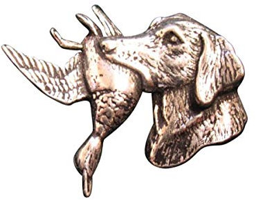 Ansteckpin Hund mit Ente | für den Hut oder das Revers | Perfekt zum Jagd-Outfit | Anstecker Pin Button | Altsilber