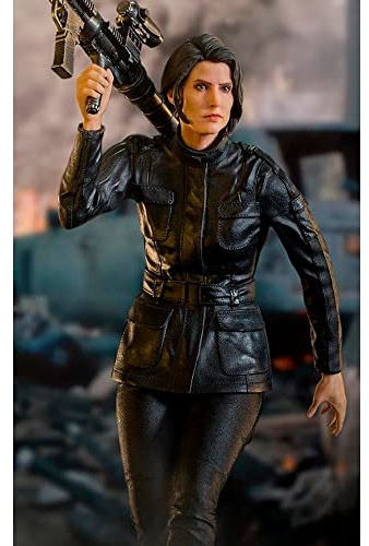 Iron Studios SPIDERMAN FAR FROM HOME MARIA HILL 1/10