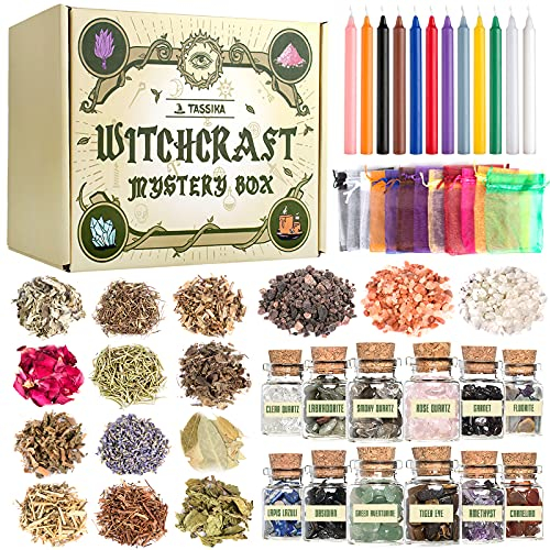 Hexenbastel-Starter-Set, Hexenzubehör für Wicca-Altar- 63 Stück Kristalle, getrocknete Kräuter, farbige Zauberkerzen, Charmtüten und Ritual Hexensalz für Zaubersprüche, Babyhexen