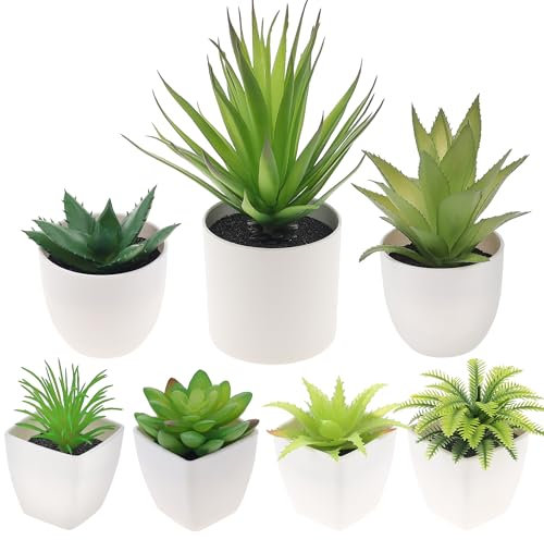 Quancru 7 Pack Petites Fausses Plantes Succulentes Artificielles en Pots Blancs Verdure Artificielle pour Chambre Maison Salle De Bains Chambre Bureau Décor Moderne