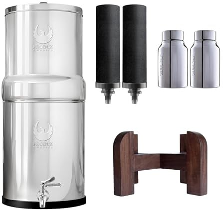 Phoenix Gravity-12 litres certifié NSF/ANSI 42 et 372 filtre à eau en acier inoxydable avec 2 cartouches Smart Carbon (noir) et 2 cartouches POSTreat Steel d’élimination du fluorure, Free Tap et Stand