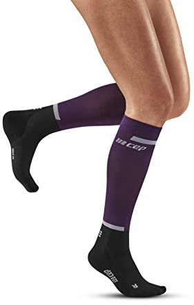 CEP The Run Kompressionssocken für Damen, lange Laufsocken mit Kompression, regenerierende Kompressionssocken für Damen, Violett/Schwarz, S