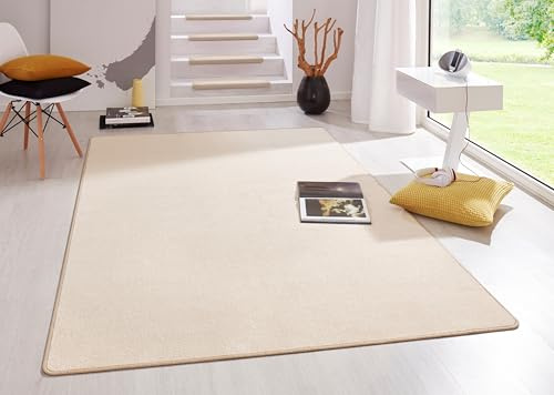 Hanse Home Indoor Teppich Fancy – Wohnzimmerteppich einfarbig Modern Velours Teppich für Esszimmer, Wohnzimmer, Kinderzimmer, Flur, Schlafzimmer, Küche – Beige, 100x150cm