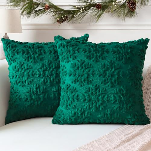 Artscope 2er Set Wolle Kissenbezüge Weicher Plüsch Kurzer Wollsamt Dekokissenbezuge Weihnachten Sofakissen Europäische Kissenhülle für Sofa Schlafzimmer Schneeflocke Grün, 70x70cm