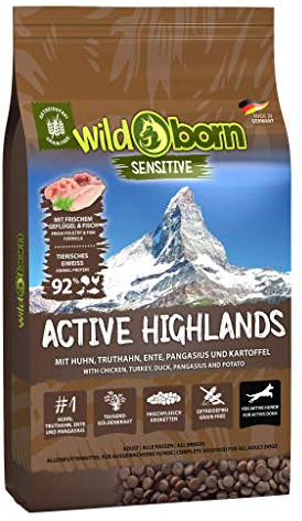 WILDBORN Active Highlands 2kg Hundefutter getreidefrei mit 92% tierischem Eiweiß* | sensitives Hundefutter für aktive Hunde Made in Germany