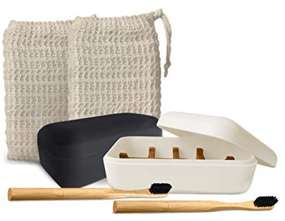 EDARTO® Nachhaltiges Seifenschalen-Set: 2 Bambus-Seifenschalen mit Ablauf, Abtropfgitter und Deckel, 2 Bambus-Zahnbürsten & 2 Seifensäckchen aus 100% Natursisal für Körperpeeling