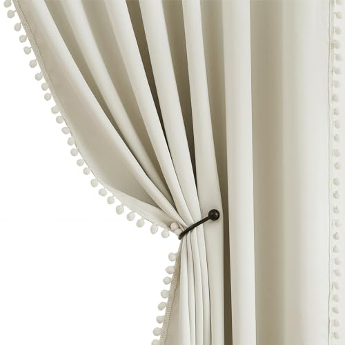 Treatmentex Blickdicht Vorhang mit Pompons Beige Vorhang mit Ösen Landhausstil Wärmeisoliert Thermovorhang Verdunkelungsvorhänge für Mädchenzimmer,Wohnzimmer,Schlafzimmer-2 Stück(Beige,140x225cm)