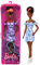 Barbie Fashionista Vestido Vaquero decolorado Muñeca con pecas con Pelo Moreno Rizado y Banda en el Pelo, Juguete a la Moda +3 años (Mattel HBV17)