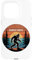 Wander North Bigfoot Abenteuer Wald Hülle für iPhone 15 Pro