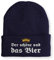 tshirtladen Strickmütze Der schöne und das Bier Mütze Wintermütze lustige Beanie mit Stick, Farbe: Navy