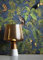 Newroom Design Tapete Dschungel Blumen Grün Vliestapete Blau Vintage Tapete Affe Tukan Blätter Mustertapete Wallpaper Blumentapete Floral