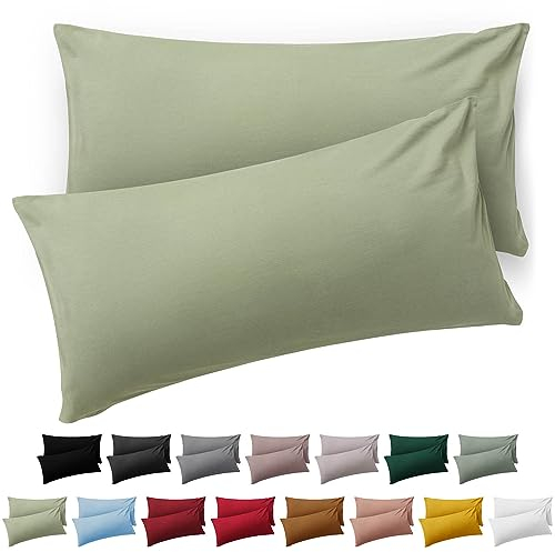Blumtal Federe Cuscini Divano 50x80 cm - Set di Copricuscini per Divani in Microfibra a 2 Pezzi con Chiusura a Busta, certificati Oeko-Tex, extra morbidi e lavabili - Verde Oliva
