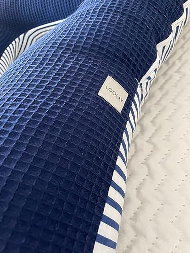 LOOLAY TYP A Relax Kingsize Waffelpique/Glatt Baumwolle XXXL 330 cm Schwangerschaftskissen Seitenschläferkissen Stillkissen Typ U Lagerungskissen (Waffelpique DUNKELBLAU/Streifen)