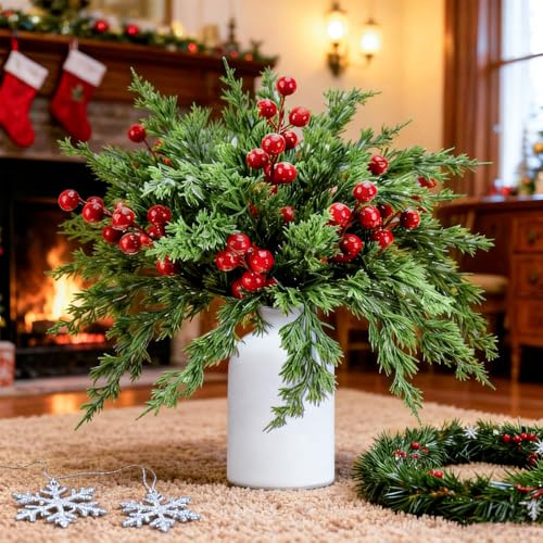 imluckies 35 Rami di Abete Artificiale e 15 Bacche Rosse, Realistica Composizione Natalizia Artificiale per Lavoretti Fai da te, Ghirlande Natalizie e Decorazioni Festive per la Casa (Con Vaso)