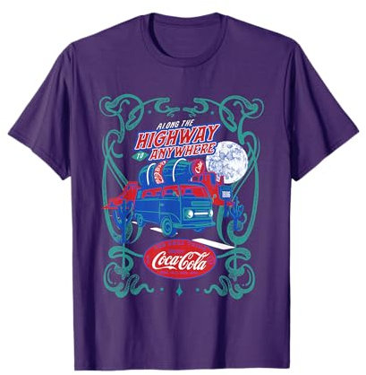 Bouteille Coca Cola le long de l'autoroute Camping Van T-Shirt