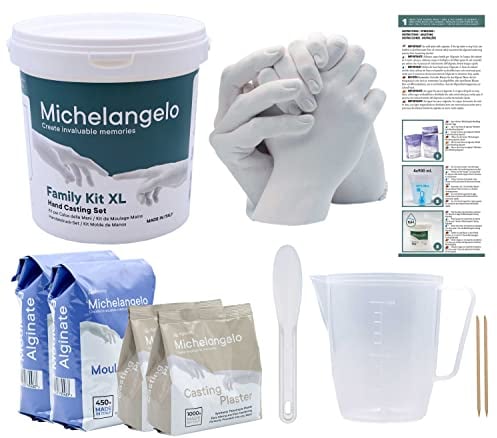 Algaplay Michelangelo Kit per Calco Mani Set completo con alginato, gesso e caraffa graduata per scultura 3D. Idea regalo per coppie, amici e famiglia. Prodotto in Italia. (FAMILY KIT 4 MANI)