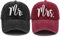 Hiwelove Mr & Mrs EST 2023 Hüte für Männer Frauen, Braut Bräutigam Hüte 3D Bestickte Baseball Caps Set Hochzeit Geschenke für Paare, Schwarzer Mr Hat und roter Mrs. Hat, Einheitsgröße