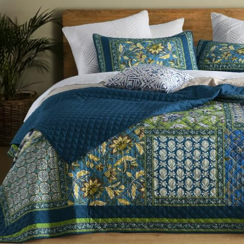 TEXSTEAD Tagesdecke Steppdecke Bettüberwurf mit 2 Kissenbezügen | Leichte Allseason-Decke (229x229 cm), 2x Kissenbezüge (51x76 cm), Beidseitig dekorative Tagesdecke Schlafzimmer, Grün