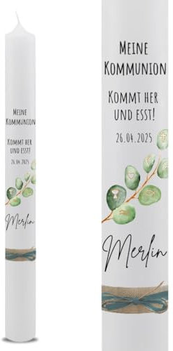 VILLA ROSA LOTTA – Personalisierbare Kommunionkerze Merlin mit Wunschdaten und Rückseite | christliche Symbole | Eukalyptus | 40 cm x 4 cm | für Jungen und Mädchen | Motto 2025