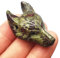 Manekieko Natürlicher Drachenblut Jaspis 40mm Wolfskopf Taschenkristalle Und Heilsteinfigur, Haped DIY – Schmuckanhänger