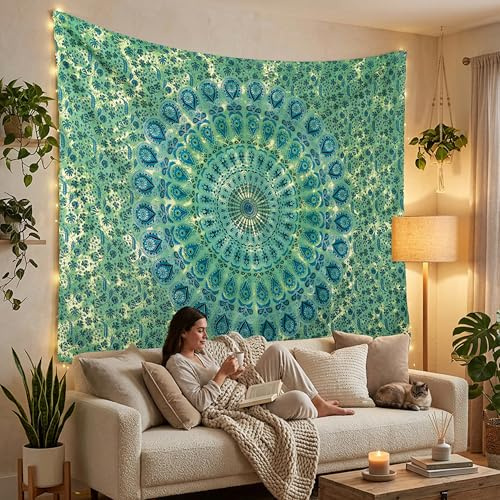 FURNISHFUL FINESSE Mandala Wandteppich Grün Wandbehang Wandteppiche Boho Pfau Wandtuch für Dekor Zuhause und Wohnzimmer– 76 x 102 cm