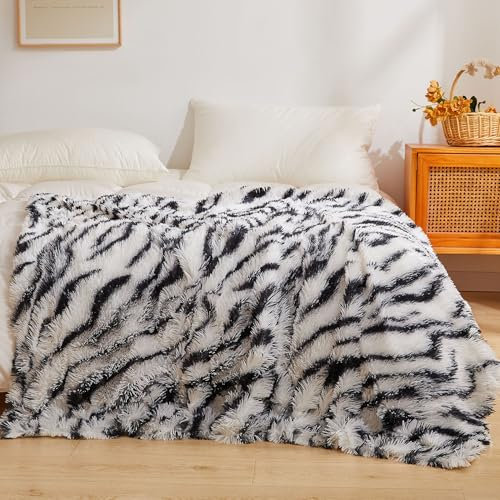 XeGe Luxus Kunstfell-Decke, Weiche Zebramuster Flauschige Bettdecke, Schilfartiger Plüsch Deko-Decke für Landhaus, Süße Flauschige Decke für Schlafzimmer Wohnzimmer, Zebramuster Schwarz, 152x228 cm
