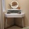 WOLTU Coiffeuse d'angle, avec Miroir LED à Luminosité Réglable, 2 Tiroirs, 1 Casier avec Portes en Verre, Moderne, Pieds en Métal, Blanc, MB6119ws