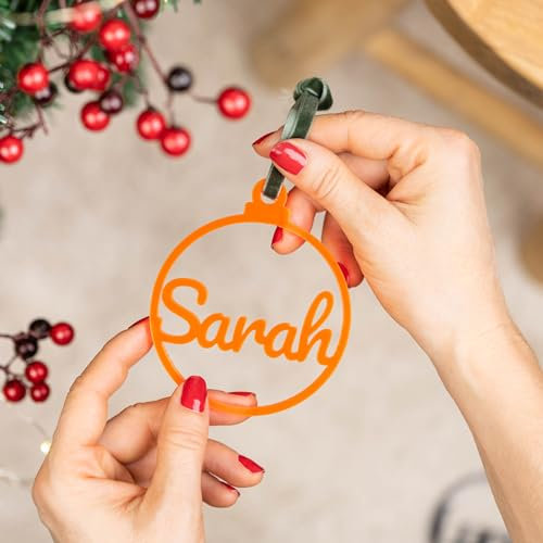 Wanapix | Pallina di Natale Personalizzata con Nome | Metacrilato Arancione | Decorazione Natalizia di Plexiglass | Addobbo Natalizio | Albero di Natale | 8 cm