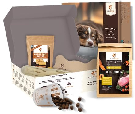 Wildfang® Paket Willkommen Fellnase Welpenstarterset – Hundespielzeug & Welpenspielzeug Getreidefrei Trockenfutter für Hunde Hartkäse Probierset Leder Kauknochen Hund Kaffeeholz für Hunde & Messbecher