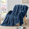 BEDELITE Kuscheldecke Flauschig Decke 150x200 - weiche XL Flanell Decken Blau für Couch, Deko Streifen Cord Fleecedecke Marineblau als Couch Überwurf für Wohnzimmer, Twin Blanket Wide Use