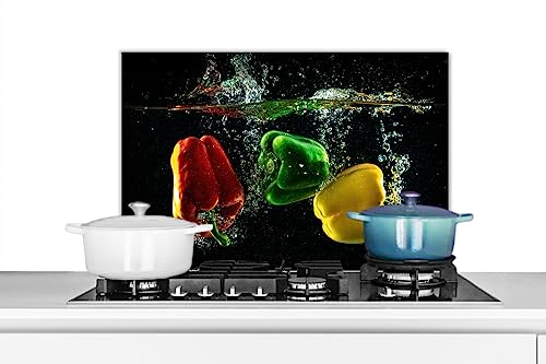 KitchenYeah© Spritzschutz Küchenrückwand Küche Deko Aluminium Platte Wandschutz Herd Spritzschutz WandverkleidungPaprika - Gemüse - Wasser - Schwarz - Rot - Grün - Gelb - 60x40 cm