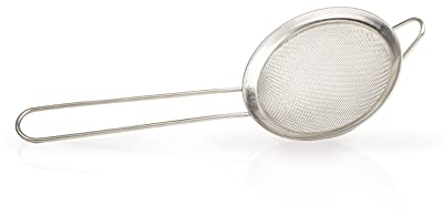 Colador de acero inoxidable con malla muy fina. Para todo tipo de alimentos, fácil limpieza. Medida 8 cm