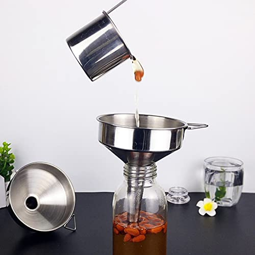 Tissting Imbuto in Acciaio Inossidabile, Design Universale con Manico a Orecchio per Olio, Aceto e Vino, 11/13/15 cm, Cucina Professionale e Domestica, Versatile per Liquidi e Ingredienti Secchi
