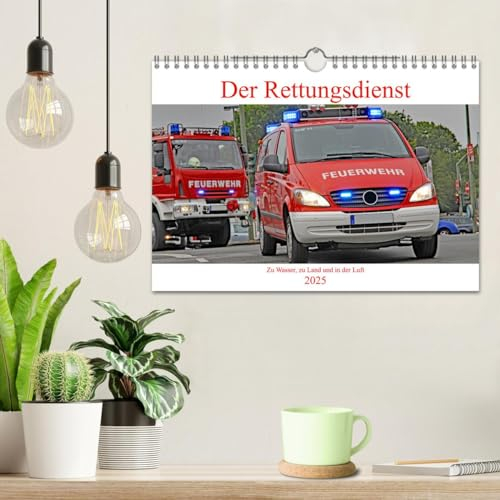 Der Rettungsdienst (Wandkalender 2025 DIN A4 quer), CALVENDO Monatskalender: Die Lebensretter wenn jede Sekunde zählt. (CALVENDO Mobilitaet)