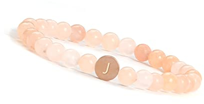 GD GOOD.designs Armband mit Buchstaben J I Personalisiertes Damen Perlenarmband mit Sonnenstein Natursteinperlen und 18K rosé vergoldeter Buchstabenperle - Valentinstag - Geschenk für Sie
