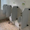 Urinal-Sichtschutz-Trennwand für Schulen und öffentliche Plätze, wandmontierte WC-Trennwände für mehr Privatsphäre und Komfort